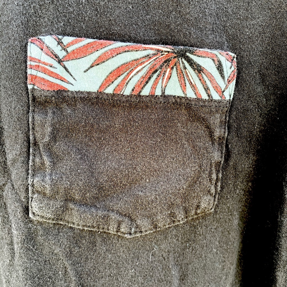 Hurley pocket tee shirt - Picture 3 of 4